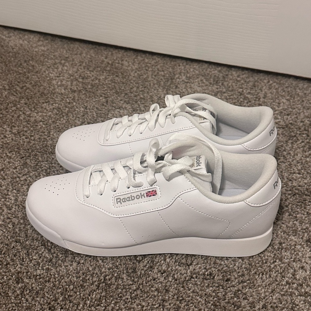 Reebok Princess Womens Sneaker White Leather - Picture 2 of 11